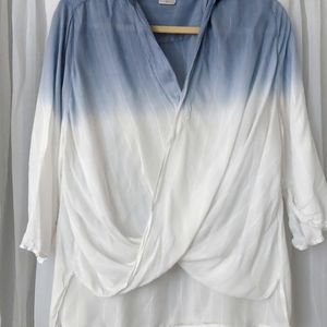 TP Timeless Fashion Blue White Tye Dye Cross over Flowy Top Sz M